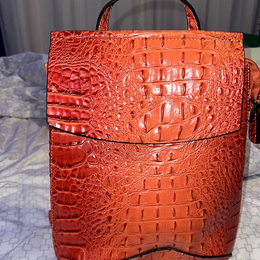 Virago Crocodile Convertible Shoulder backpack Vegan Leather Purse Handbag